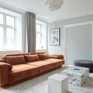 Large Modern By Meat Packing District In Appartamento