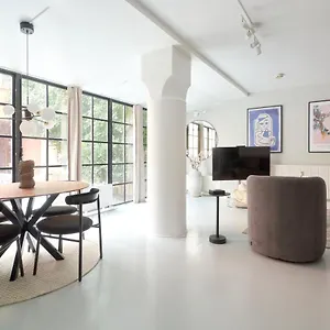 Stylish Ground Floor Perfect For Couples Appartamento